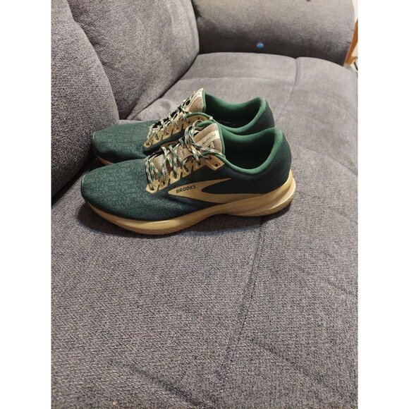Size 12 - Brooks Launch 7 Run Lucky W Running Walking Shoes Green Gold - Picture 4 of 12